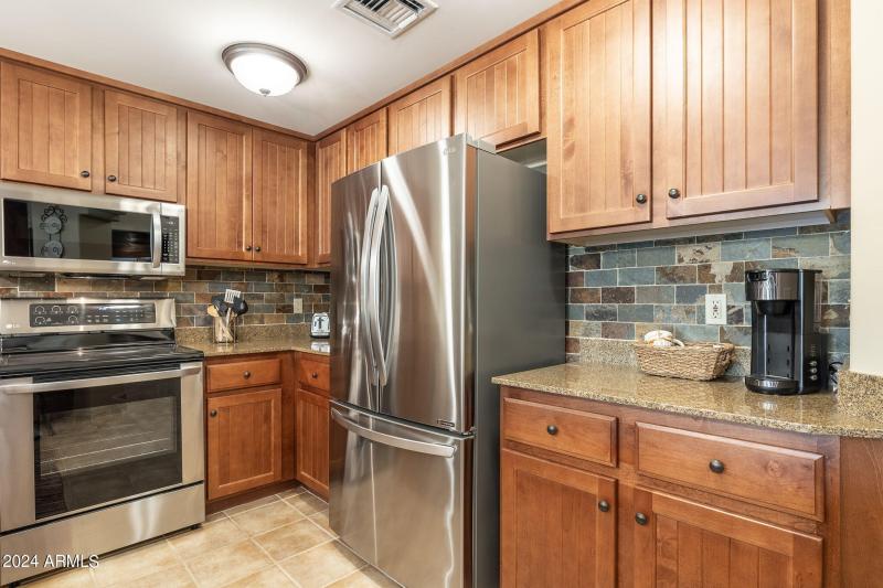 24-web-or-mls-36601-n-mule-train-rd-a5