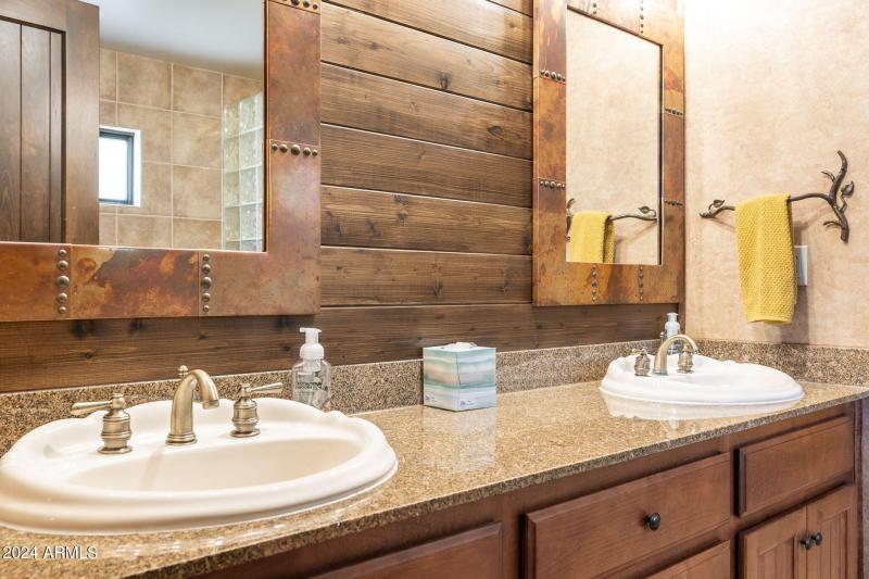 35-web-or-mls-36601-n-mule-train-rd-a5