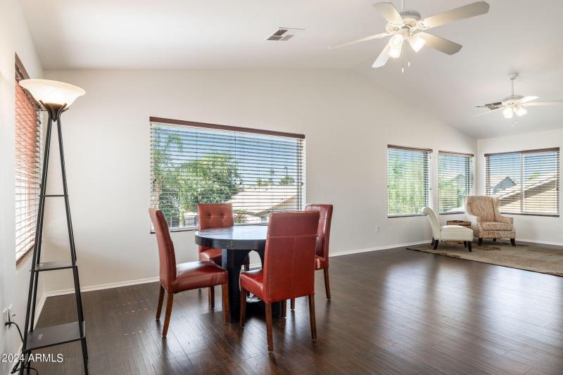 23-web-or-mls-7515-e-laguna-azul-ave