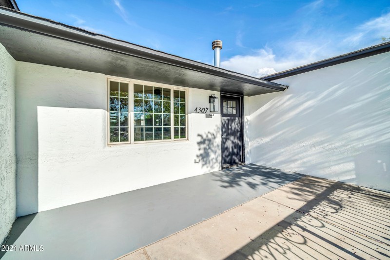 4307 N 15th Dr-37