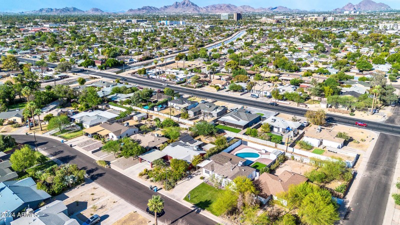 4307 N 15th Dr Drone-12