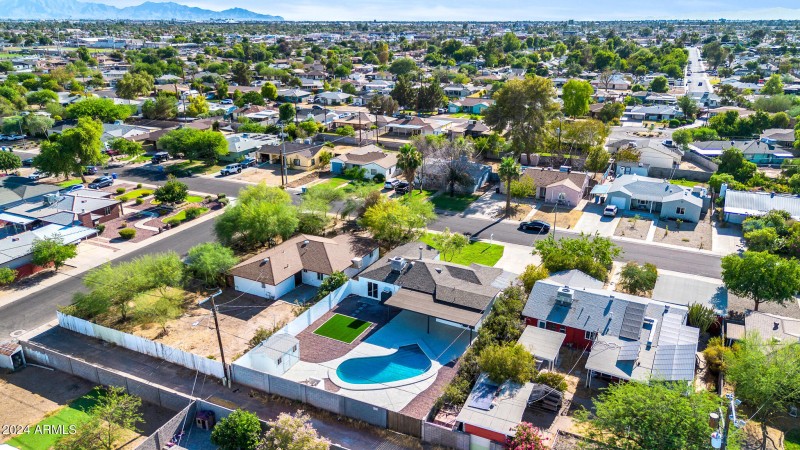 4307 N 15th Dr Drone-7