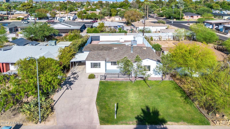 4307 N 15th Dr Drone-4