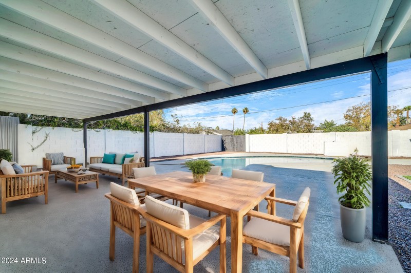Virtual Staging AI - 4307-N-15th-Dr-34 -
