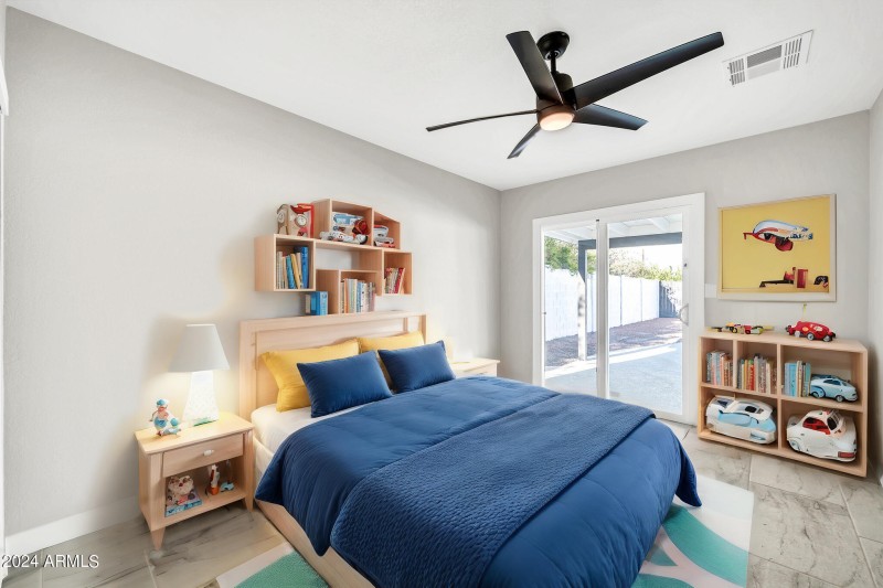 Virtual Staging AI - 4307-N-15th-Dr-19 -