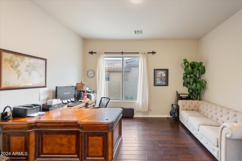 1st Floor Office