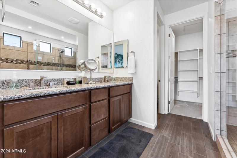 21-021-primary-bathroom