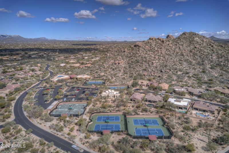 Arial of Winfield amenities