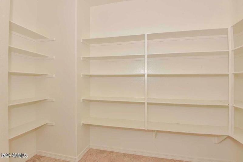 Walk-in Pantry