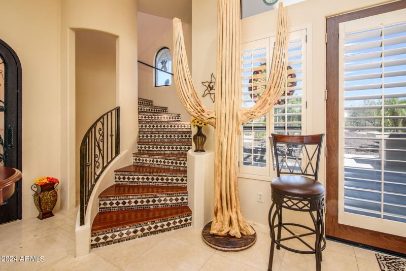 Steps Leading To Amazing Rooftop Decks