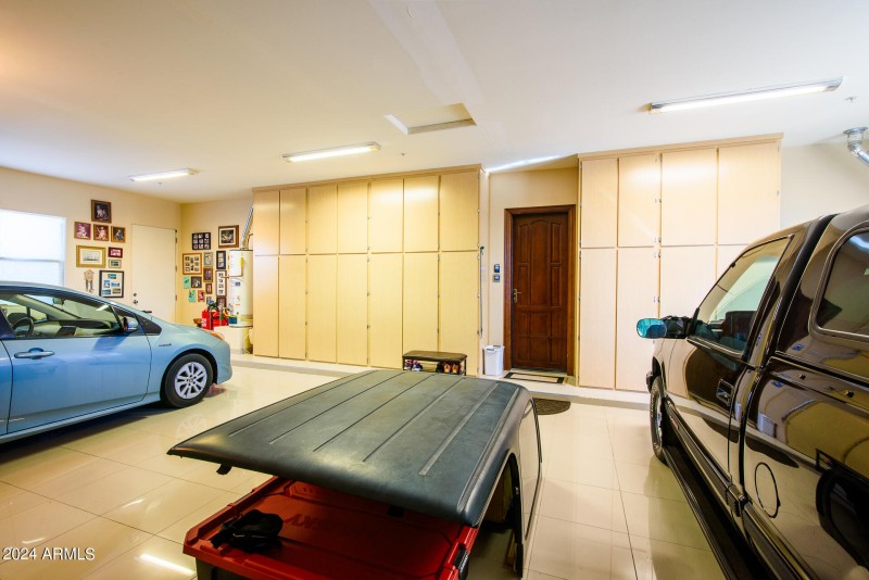 Large Oversized 3 Car Garage