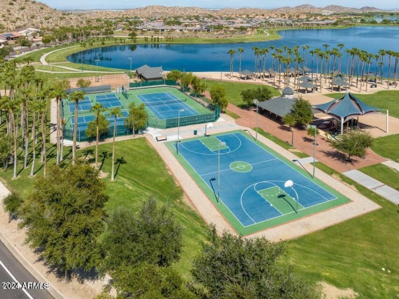 South Lake Tennis / Pickleball Courts
