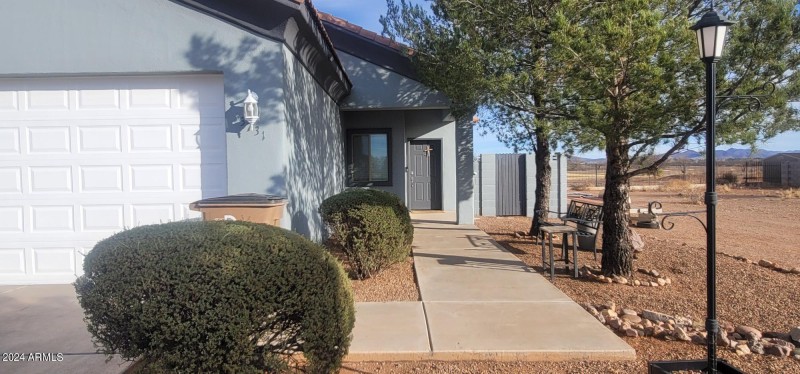 3731 CR front patio