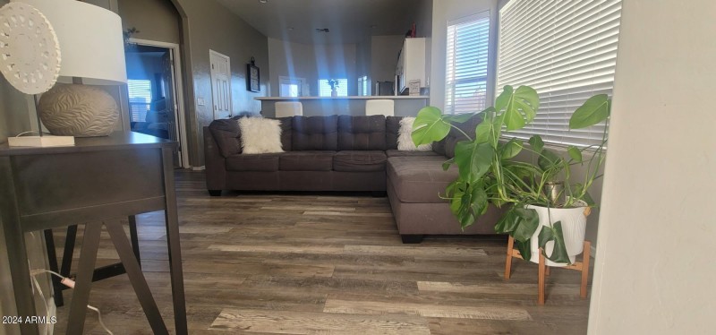 3731 CR entrance area