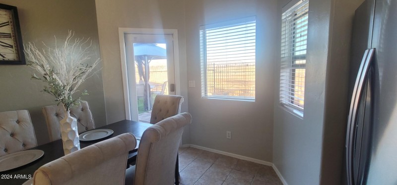 3731 CR dining area 2