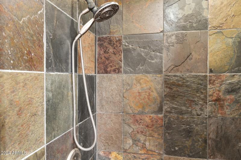 48_11362_E_Dale_Ln__048_mls