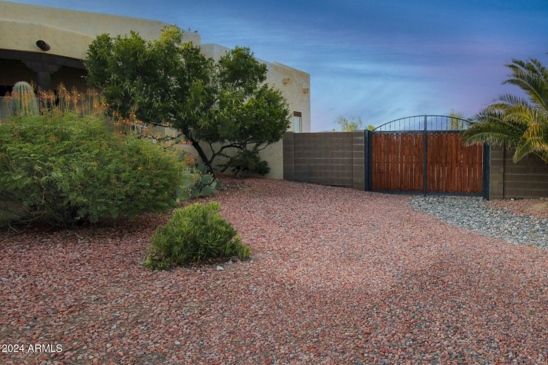 RV Gate