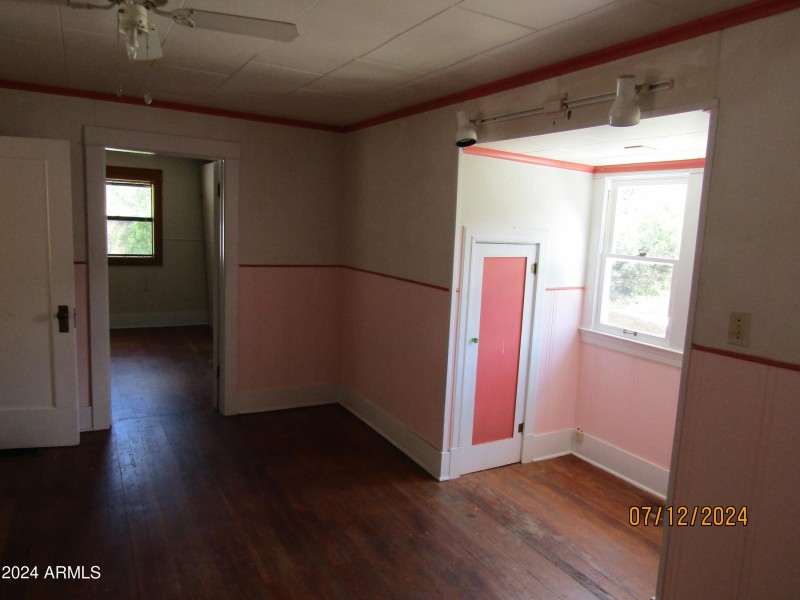 still more upstairs lr