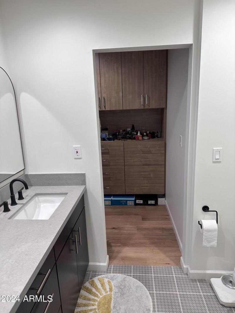 Master Bath entry to Closet