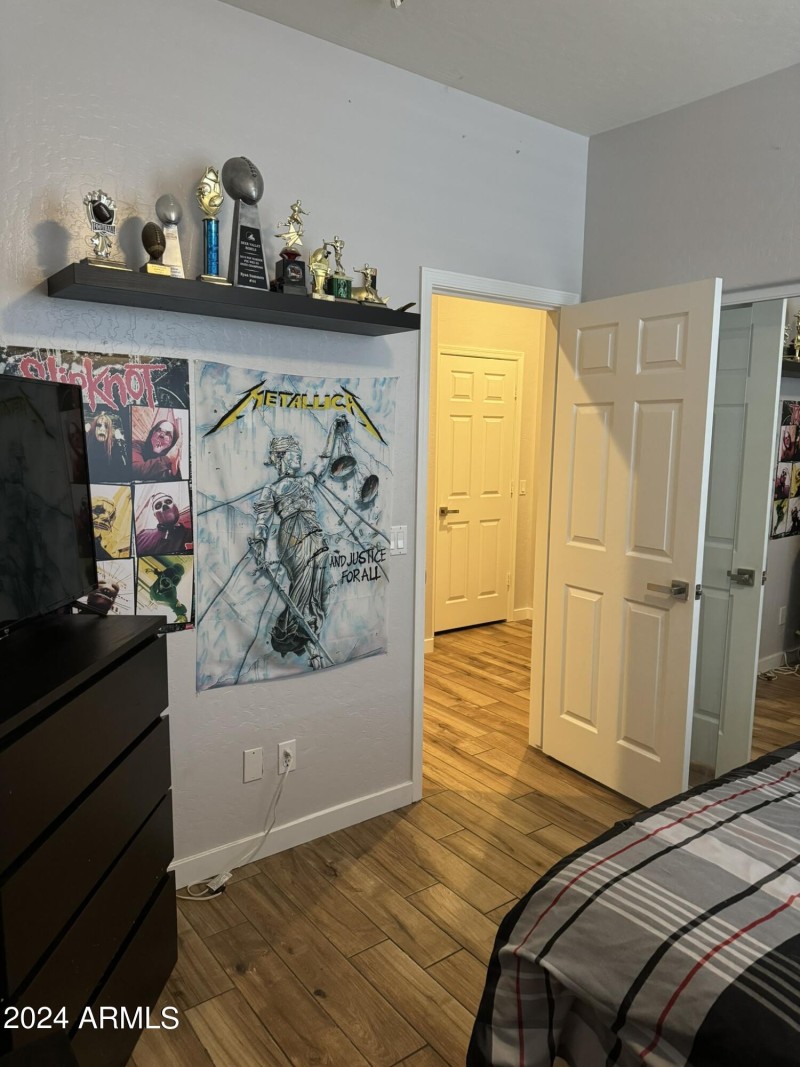 bedroom2b