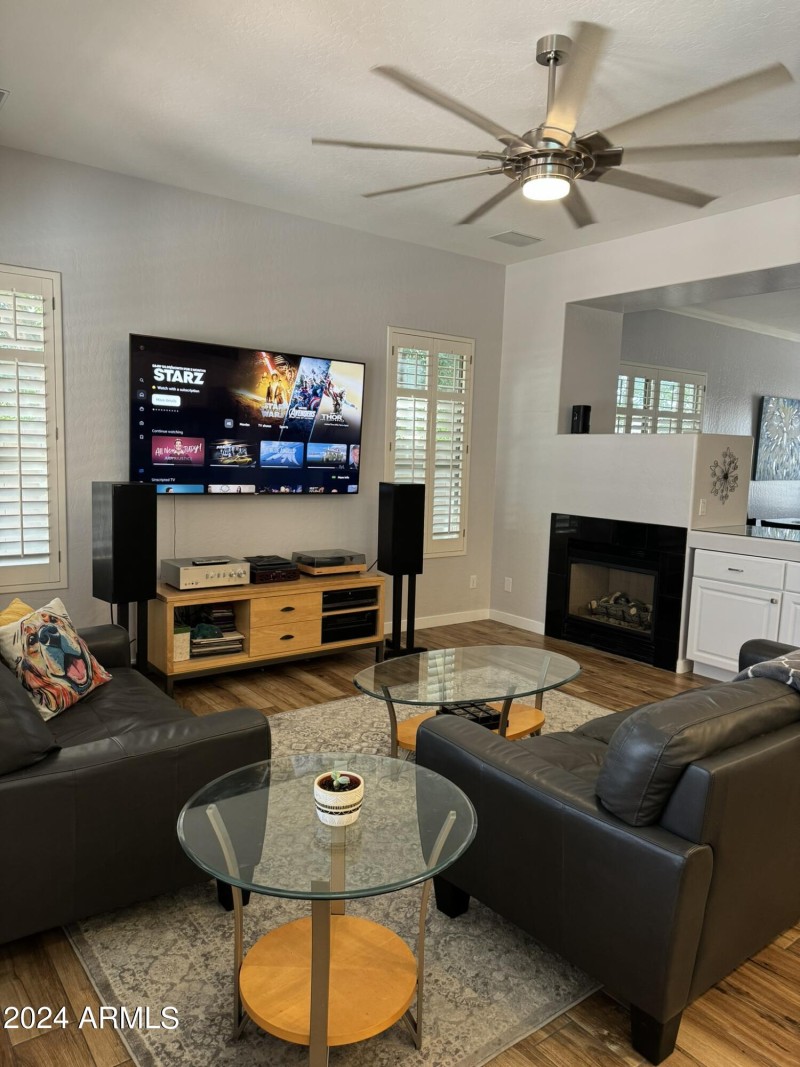 familyroom1