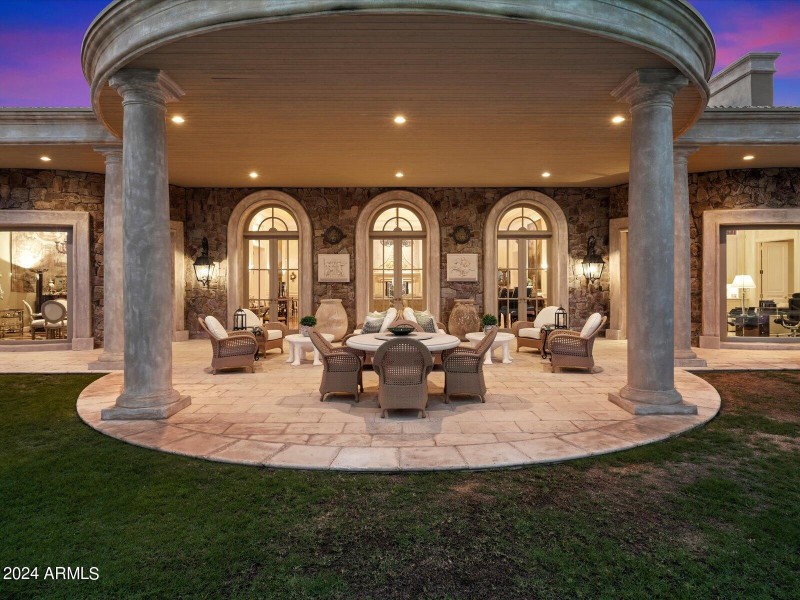 114-Covered Patio
