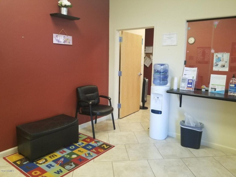 936 1st side reception floors