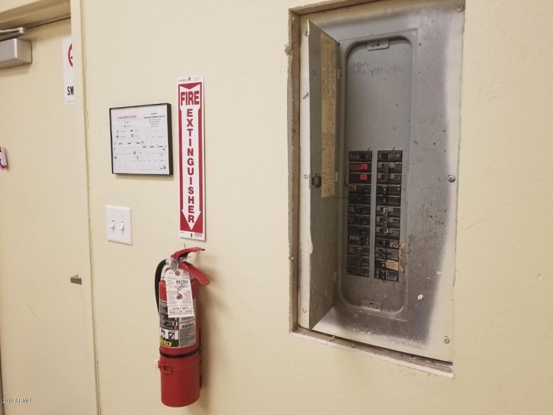 936 1st side electric box