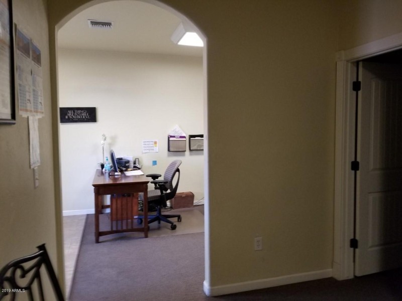 936 F reception view