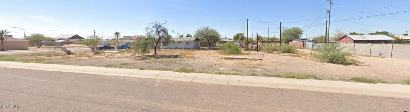 Looking west from Washington Stree
