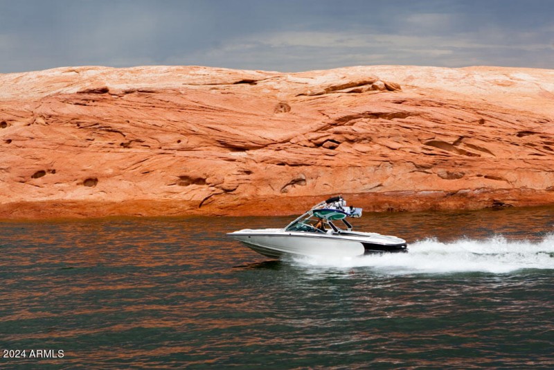 Minutes to Lake Pleasant