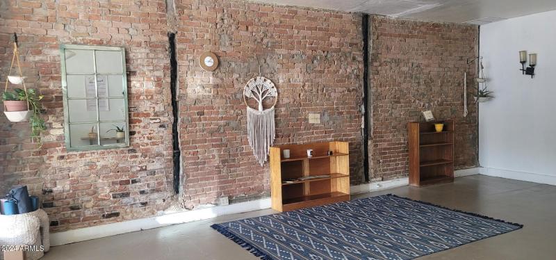 1109 G Ave main area 1