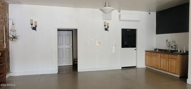 1109 G Ave kitchen entrance