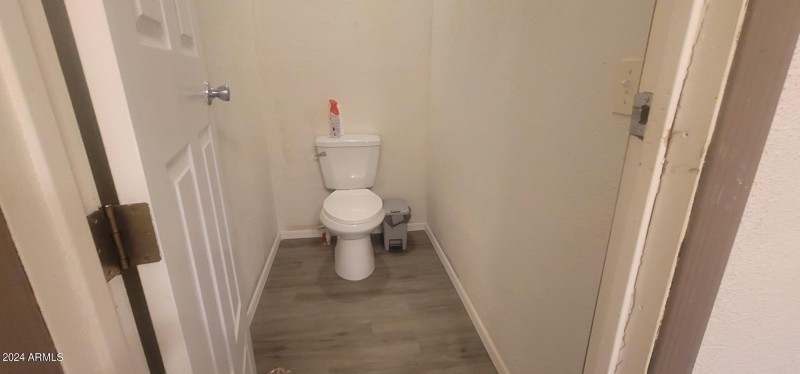 1109 G Ave 2nd bathroom 1
