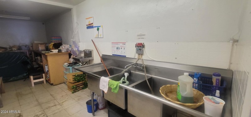 1109 G Ave restaurant sink