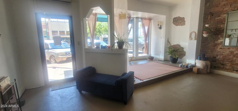 1109 G Ave entrance door