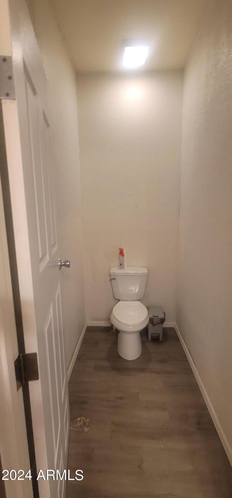 1109 G Ave 2nd bathroom