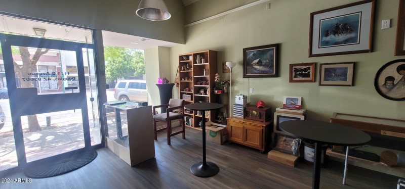 1113 G Ave front area