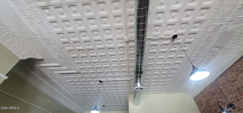 1113 G Ave ceiling details
