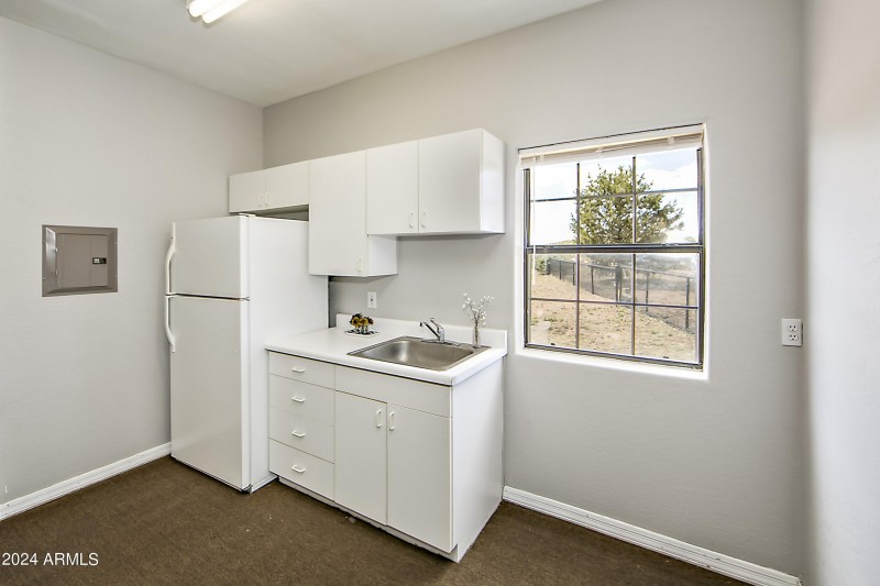 Studio Kitchenette