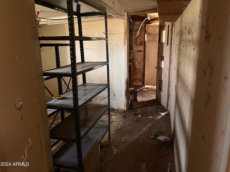 09 Laundry Room