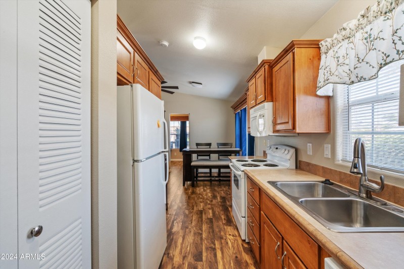 13-Kitchen to Dining