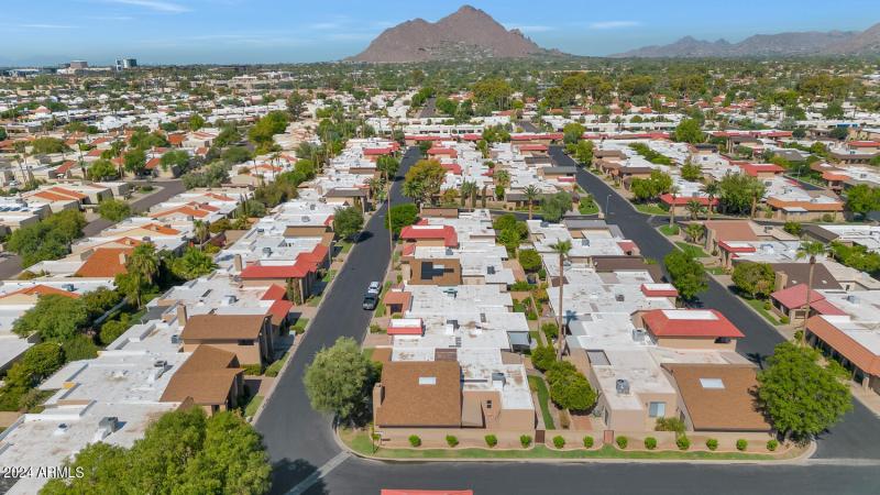 7948 E Vista Dr-large-003-010-7948 E Vis