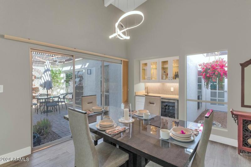 7948 E Vista Dr-large-018-012-7948 E Vis