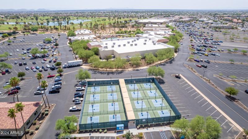 Sun City West Amenities