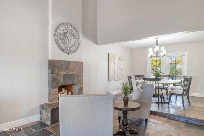 11-web-or-mls-5948-e-corrine-dr