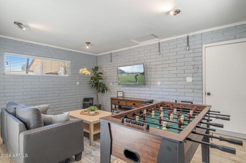 49-web-or-mls-5948-e-corrine-dr