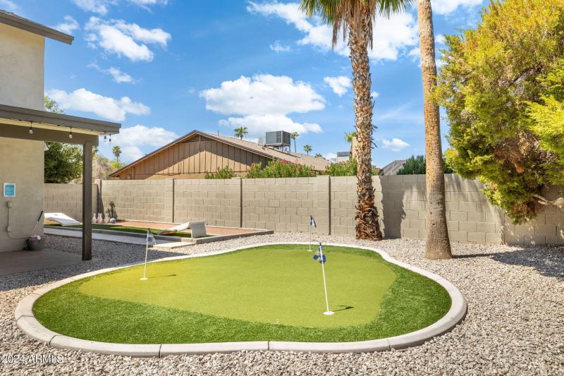 55-web-or-mls-5948-e-corrine-dr