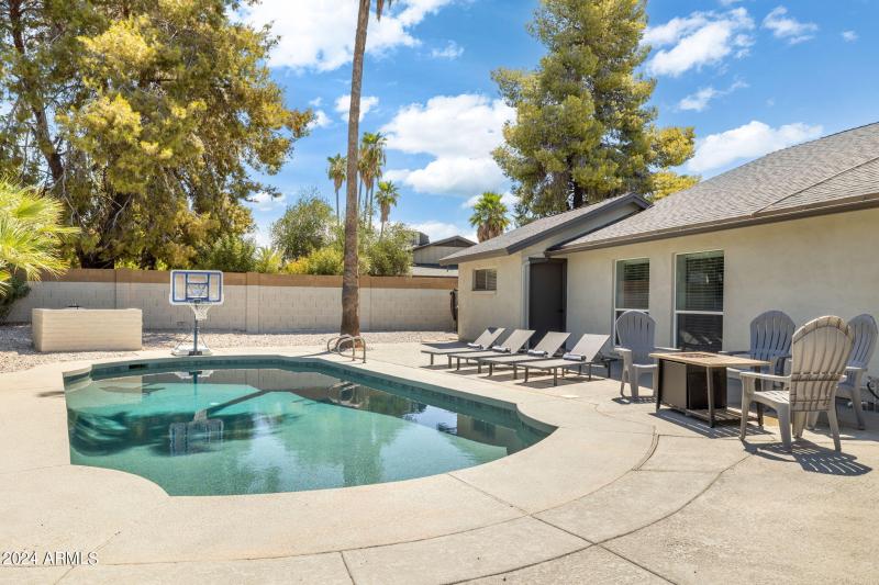 58-web-or-mls-5948-e-corrine-dr