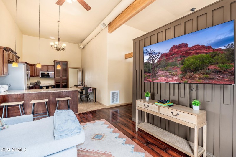 Guest House Living